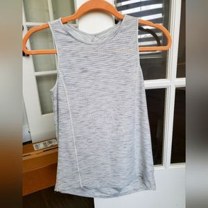 Lululemon women size 2 Gray Drape open back tank top
